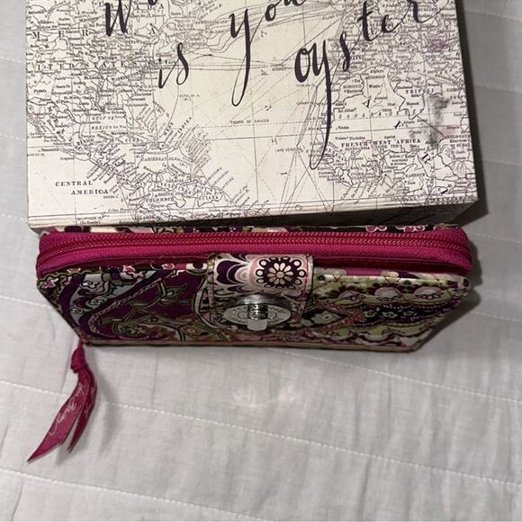 Vera Bradley RFID Very Berry Fuchsia Pink Brown Zip Turn-lock Large Wallet - Picture 6 of 10